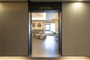 Cafe - Browndot Seomyeon Business (Busan)