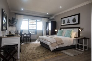 Luxury Room | View from room - Hillside Guesthouse (Umhlanga)
