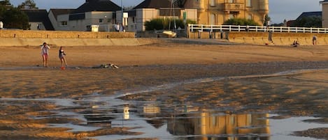 Fachada del alojamiento - Noche