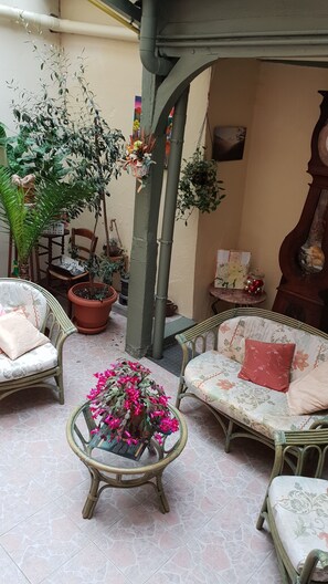 Interior - Au Bel Air (Avallon)