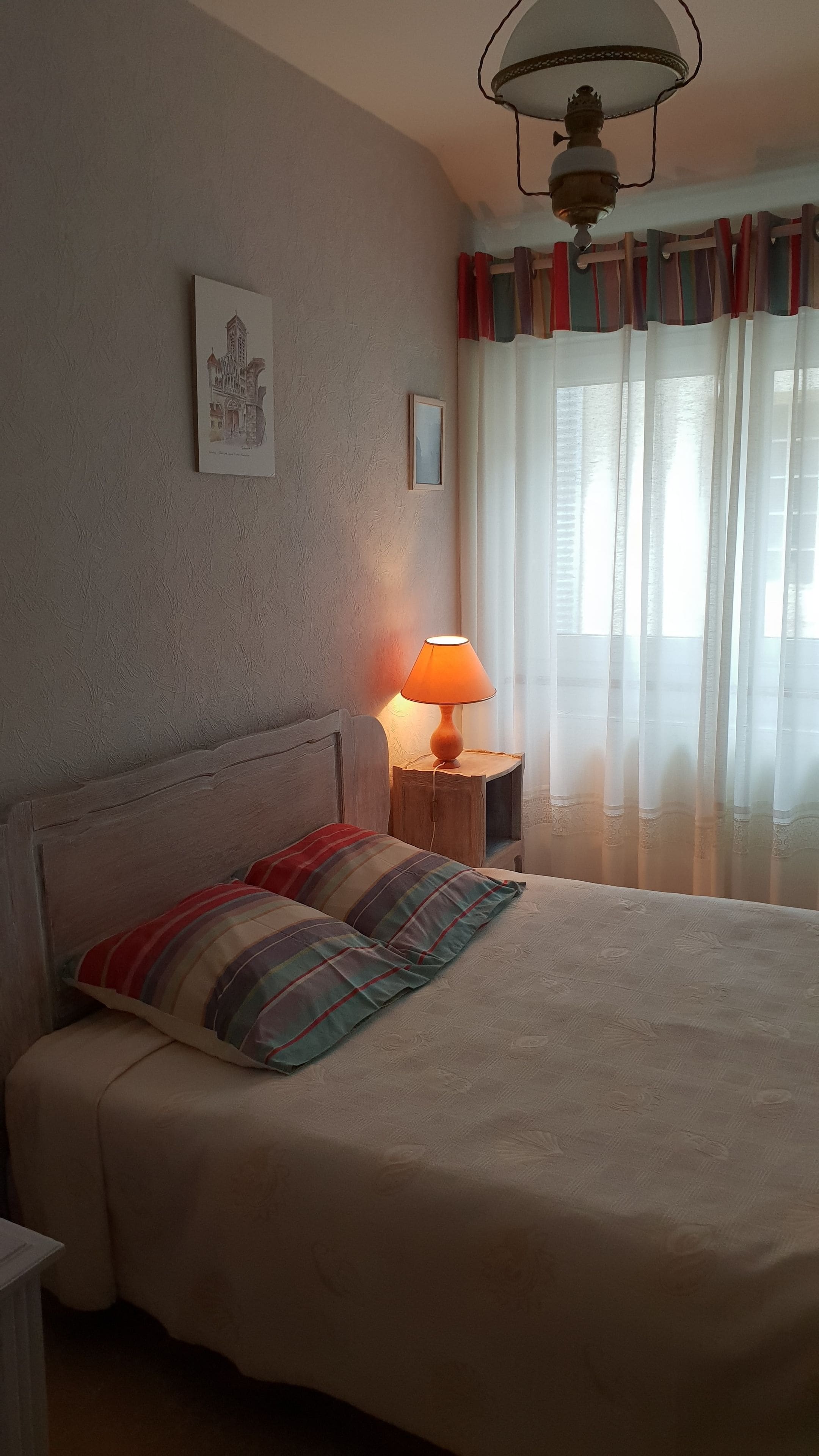 Doppelzimmer | Individuell dekoriert, individuell eingerichtet, Schreibtisch