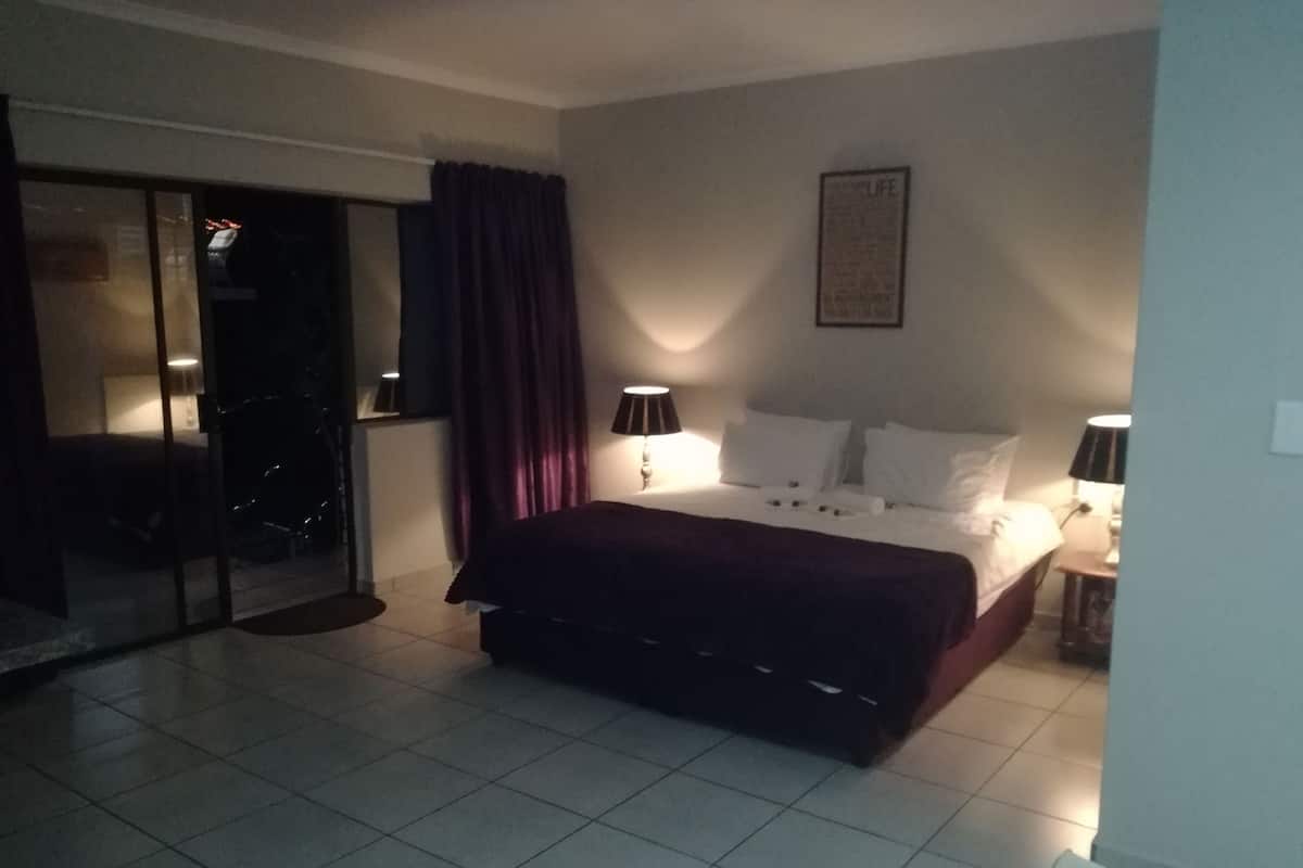Sábanas de algodón egipcio, ropa de cama de alta calidad y minibar