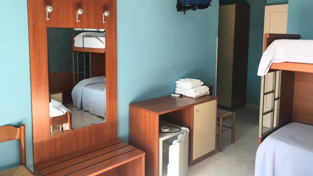 Quadruple Room - Hotel Ristorante da Rocco (Marina di Gioiosa Ionica)