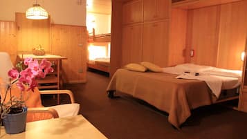 Blackout curtains, cots/infant beds, WiFi, bed sheets