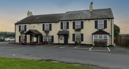 The Three Horseshoes