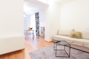 Superior Apartment, 2 Bedrooms | Living area - Santo Stefano Suites (Bologna)