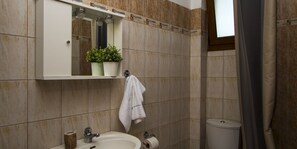 Villa, 3 Bedrooms | Bathroom | Shower, free toiletries, hair dryer, towels - Possidi Villas V by Halkidiki Villas (Kassandra)