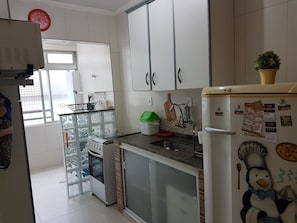 Traditional-Apartment, Mehrere Betten, barrierefrei, eingeschränkter Meerblick | Eigene Küche | Kühlschrank, Mikrowelle, Ofen, Herdplatte