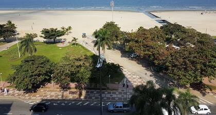 Apartamento em frente a Praia Santos
