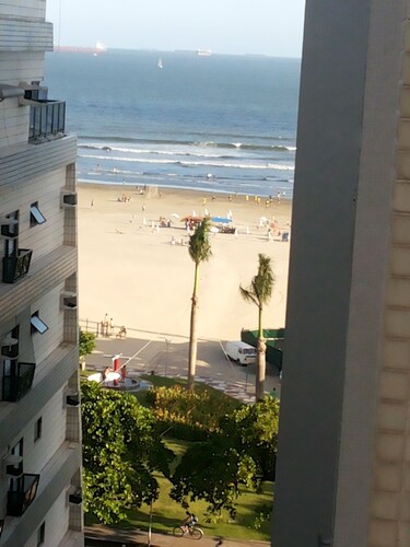 Apartamento em frente a Praia Santos