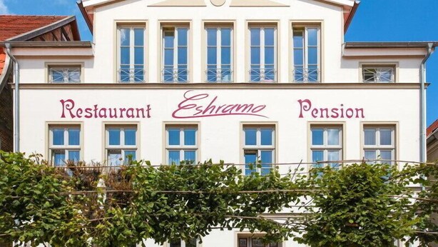 Front of property - Restaurant & Pension Eshramo (Barth)