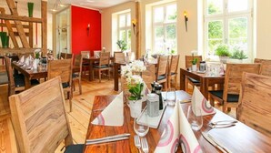 Restaurant - Restaurant & Pension Eshramo (Barth)