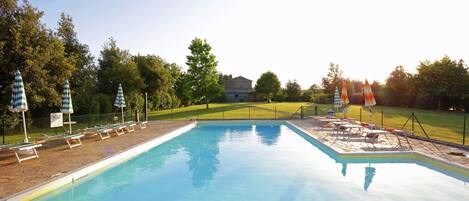 Seasonal outdoor pool