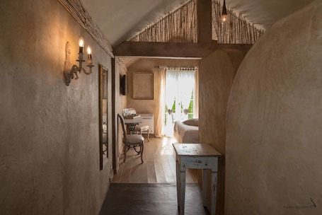 Double Room (Terre) | Blackout drapes, iron/ironing board, free WiFi, bed sheets