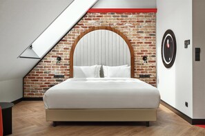 Studio, dans les dépendances (Annex Building) | 1 chambre, literie hypoallergénique, coffres-forts dans les chambres