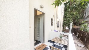 Unclassified image, 5 of 12, button - A Luxury Studio Near the Beach (Tel Aviv)