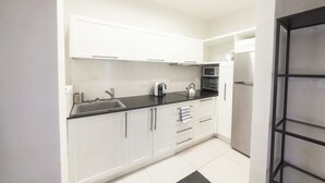 Unclassified image, 3 of 12, button - A Luxury Studio Near the Beach (Tel Aviv)