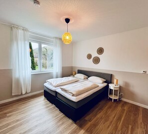 Apartment, 3 Schlafzimmer, Badewanne (Mesmerode) | Individually decorated, individually furnished, blackout drapes - Ferienwohnung Maedchen (Wunstorf)