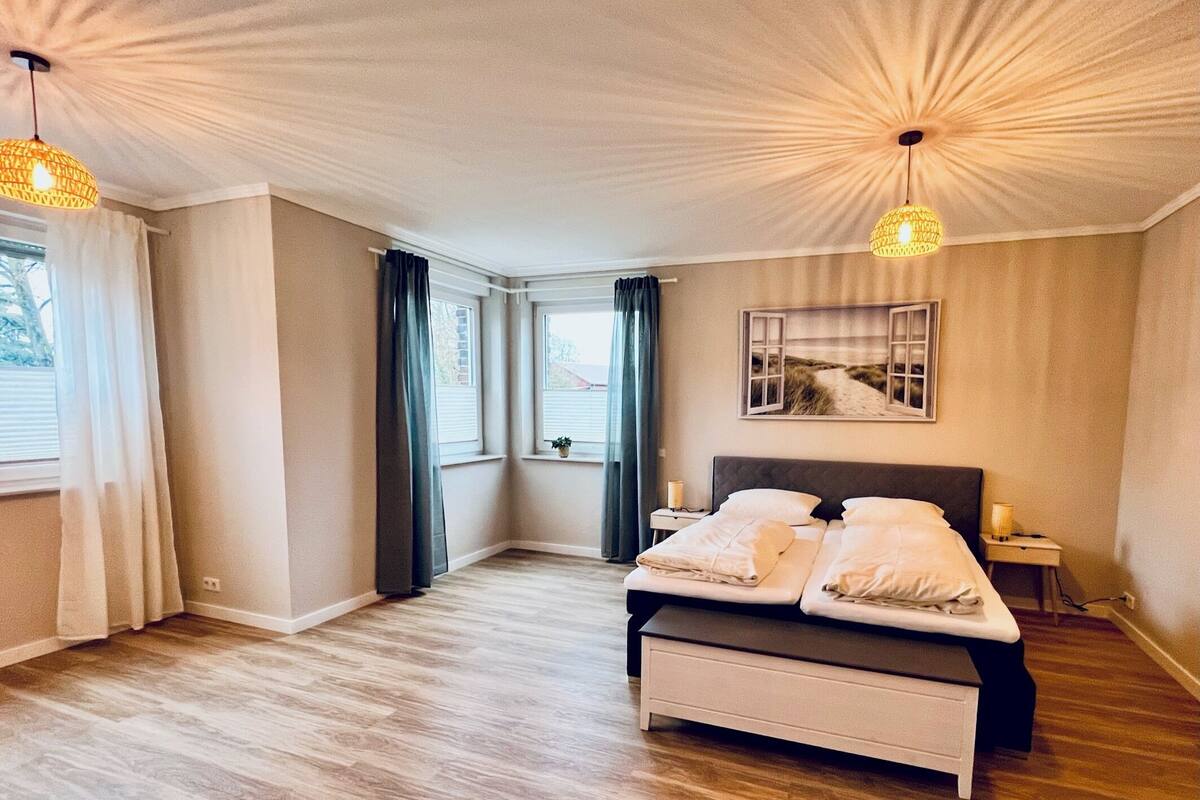 Apartment, 3 Schlafzimmer, Badewanne (Mesmerode) | Blackout curtains, free WiFi, individually decorated