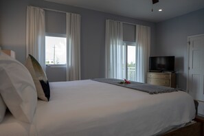 House, Multiple Beds - 3 Bedrooms | Iron/ironing board, rollaway beds, free WiFi, bed sheets - The Sapphire Villa (Providenciales)