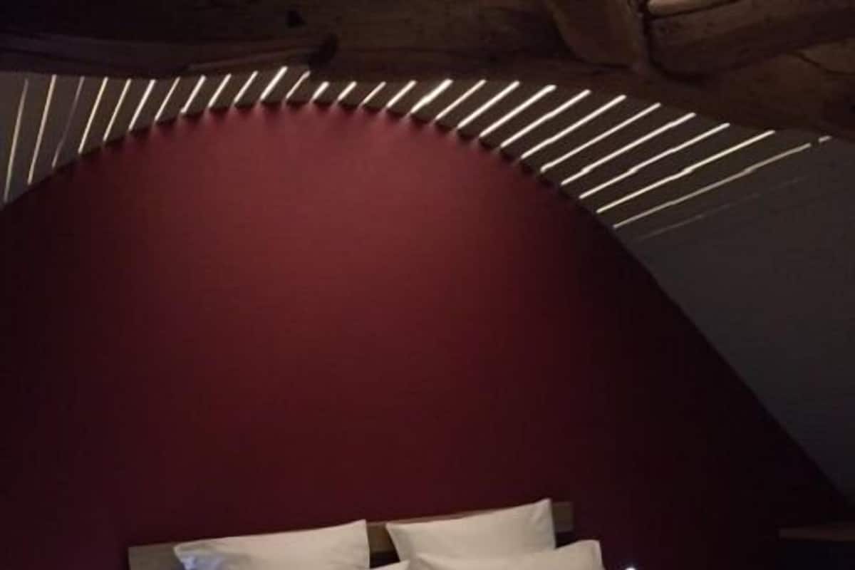 Chambre Signature, 1 grand lit, non-fumeurs, vue fleuve | Coffres-forts dans les chambres, décoration personnalisée