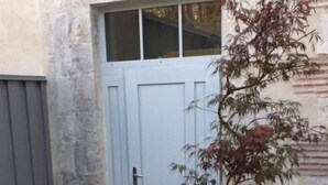 Property entrance - Suites du Cabinet Vert (Orléans)