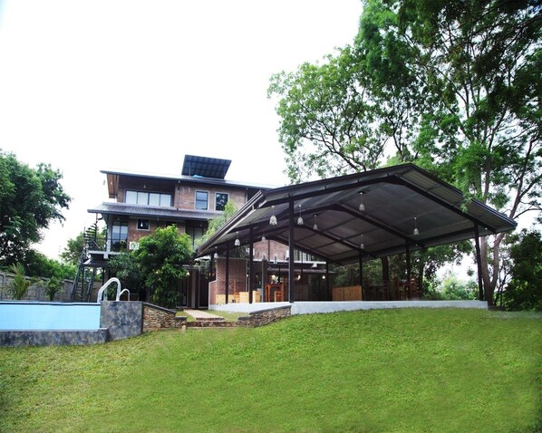 Bahagian luar
