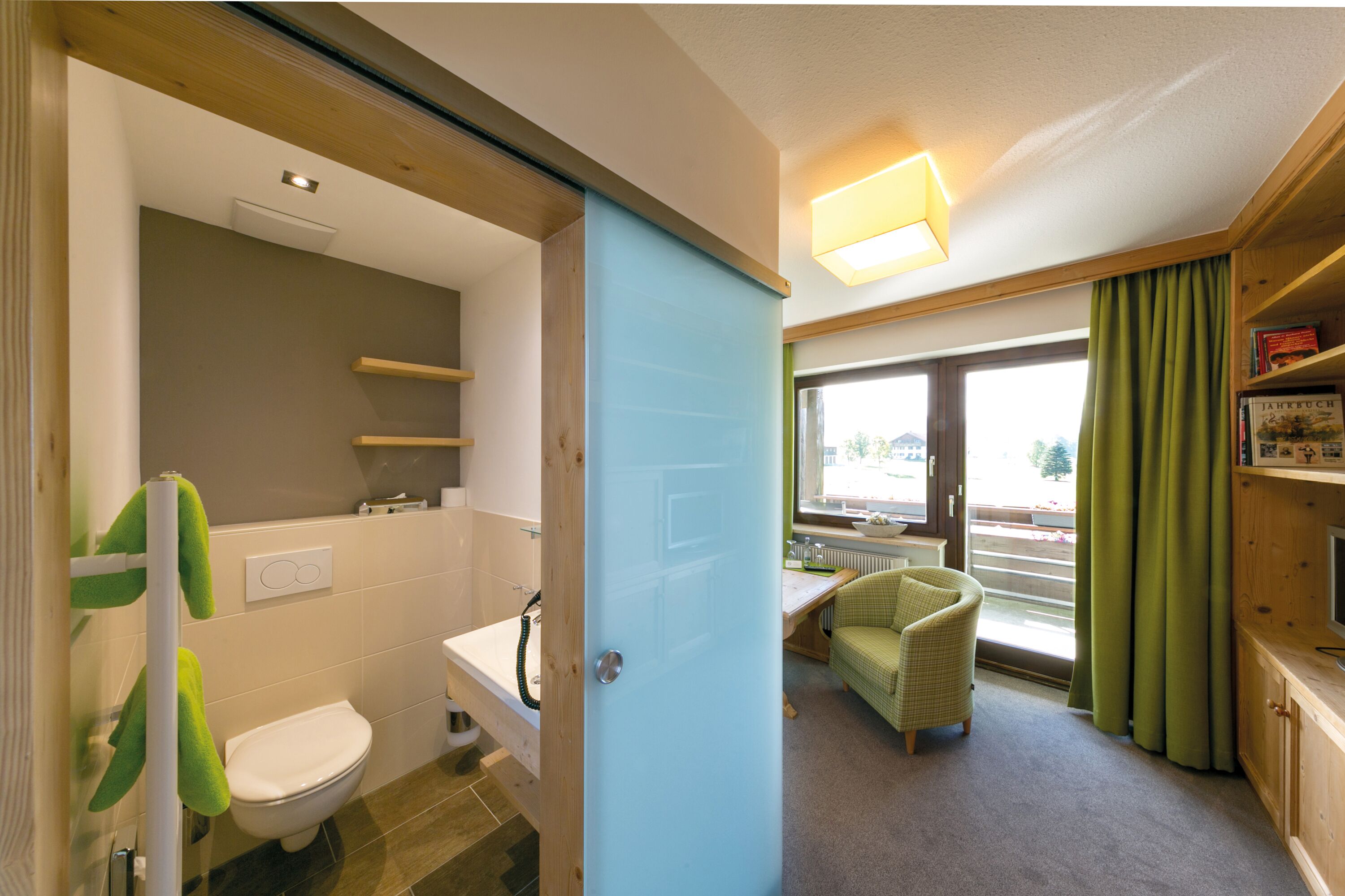 standard double room | bathroom | shower, slippers, towels