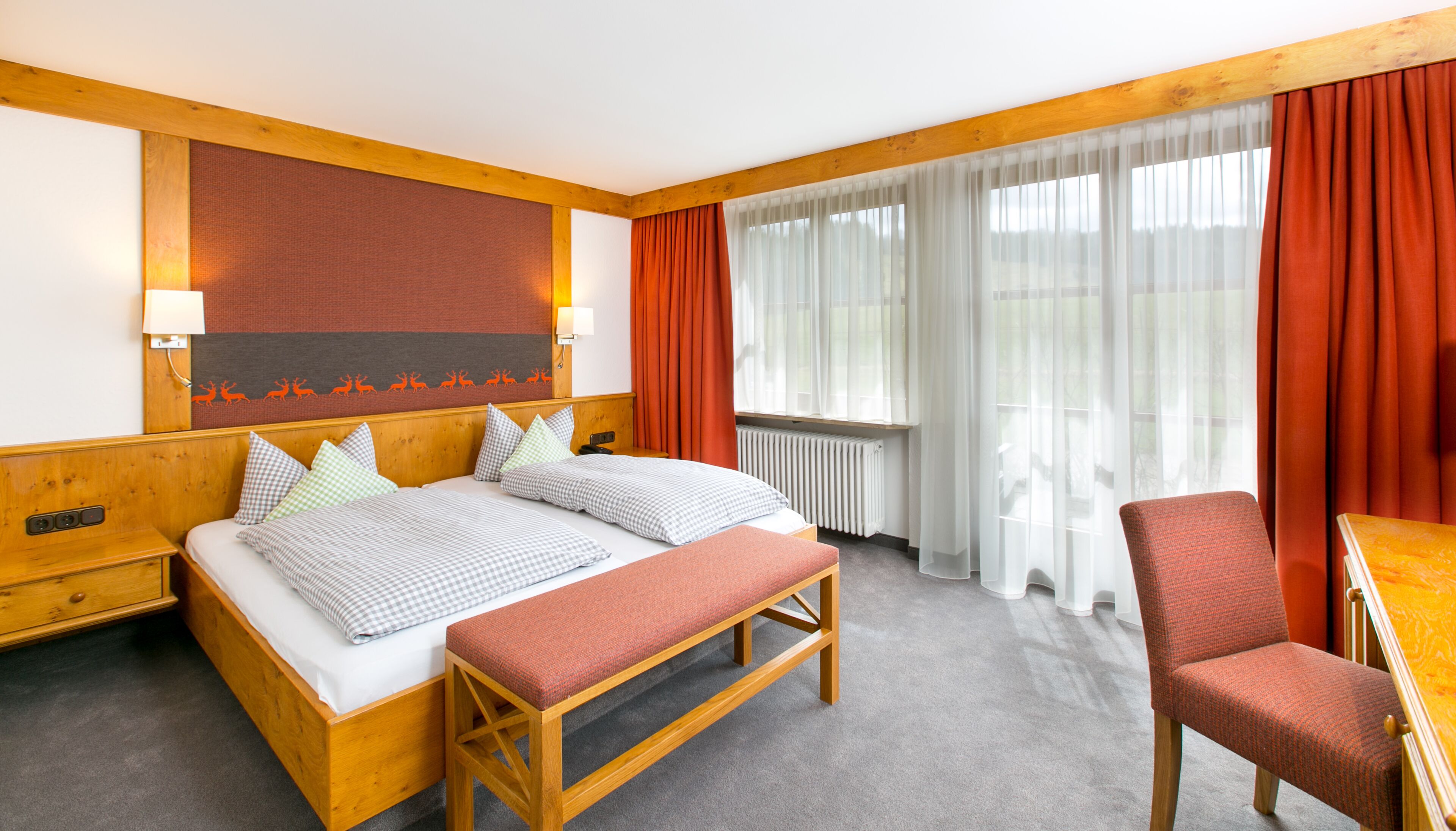 Hochwertige Bettwaren, kostenloses WLAN, Bettwäsche