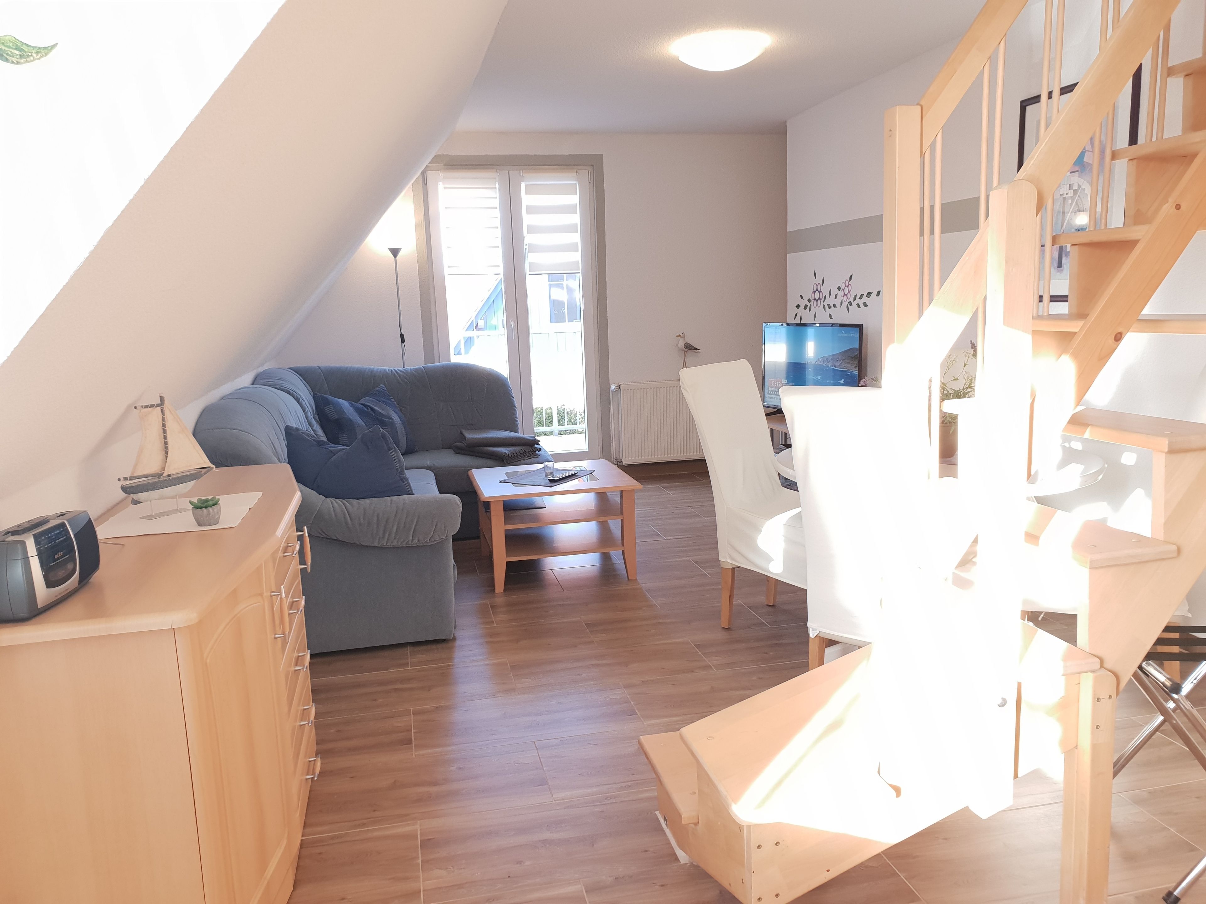 Family Studio, Balcony | Living room | Flat-screen TV, DVD player