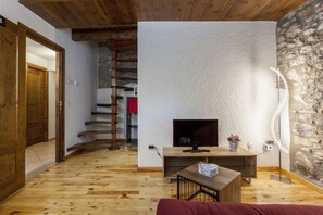 Appartement Duplex Supérieur, 1 chambre, balcon, vue montagne | Salle de séjour