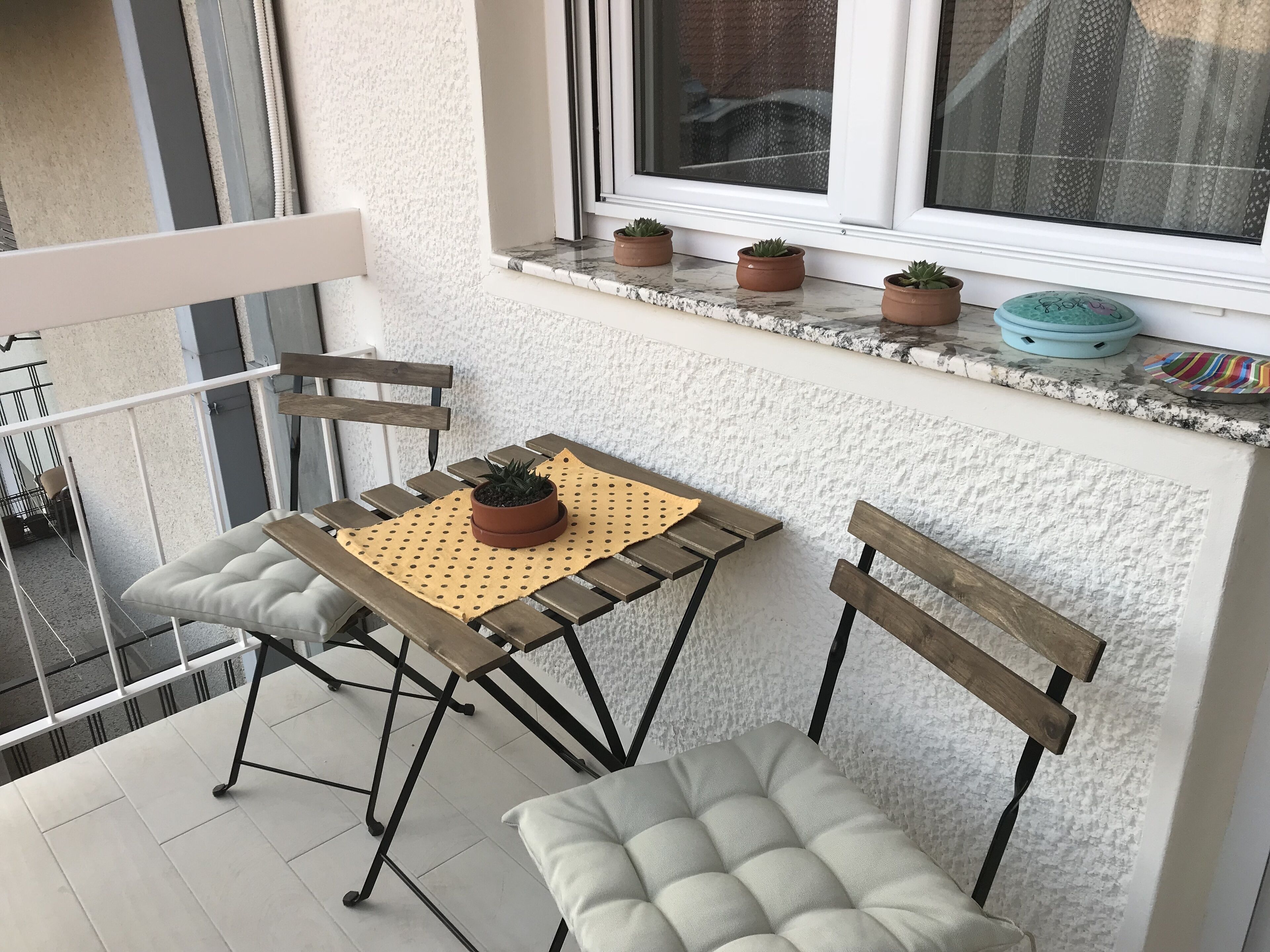 المنطقة المحيطة بالمنشأة