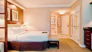 1 bedroom, in-room safe, desk, blackout drapes