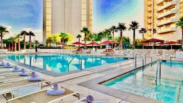 Outdoor pool, a heated pool