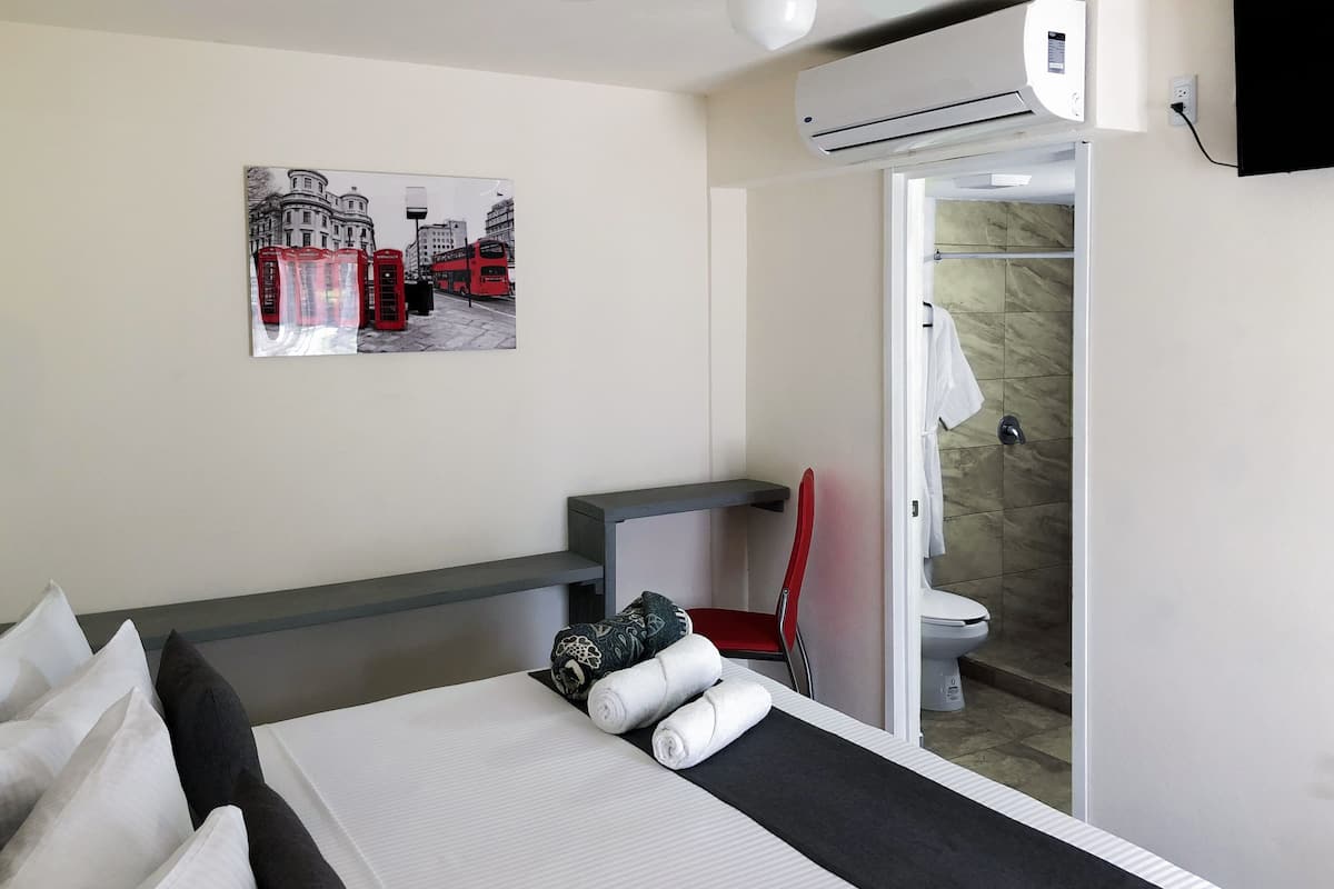 Superior Double Room | 1 bedroom, premium bedding, down comforters, pillowtop beds