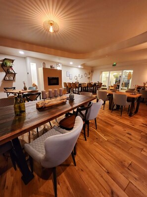Daily buffet breakfast for a fee - Boutique Hotel Marielle (Bad Muenstereifel)