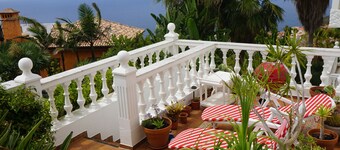 Studio apartment with fantastic views of the Atlantic Ocean