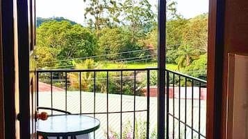 Family Apartment, Multiple Beds, Non Smoking (Floral) | Balcony
