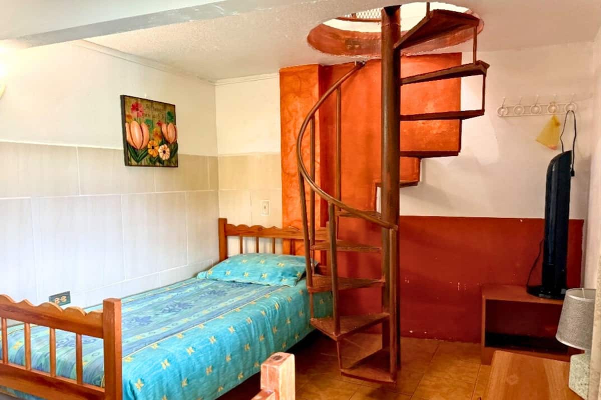 Family Apartment, Multiple Beds, Non Smoking (Floral) | Individually decorated, individually furnished, free WiFi, bed sheets