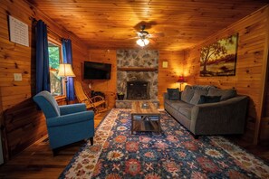 Smart TV, fireplace, DVD player