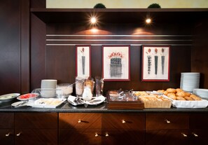 Petit déjeuner buffet