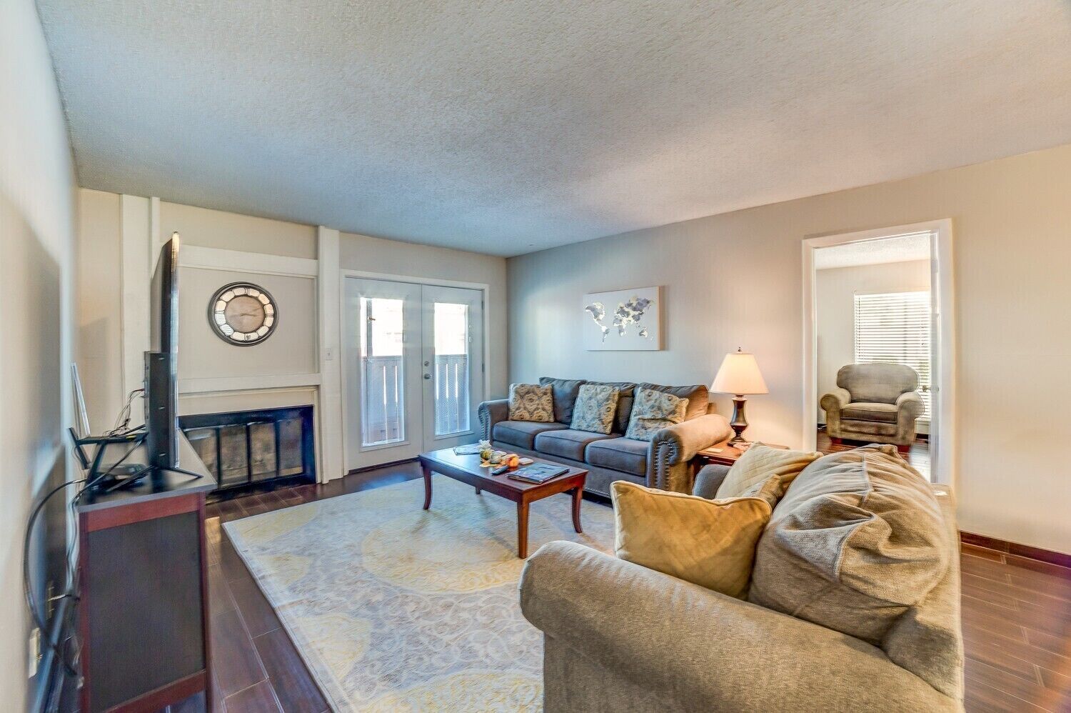 TV connectée, cheminée