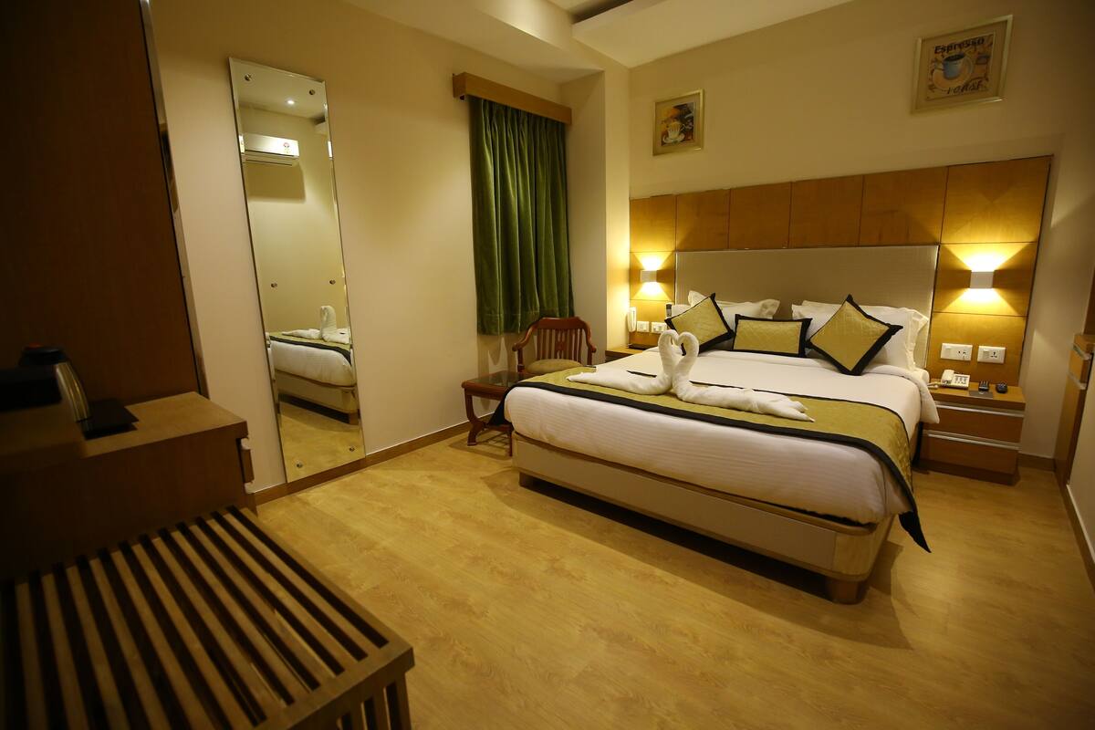 Phòng đôi Deluxe | Bộ trải giường bằng vải cotton Ai Cập, bộ đồ giường cao cấp