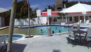 Utomhuspool