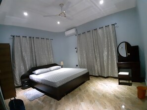 Appartement | Literie de qualité supérieure, couette en duvet d'oie