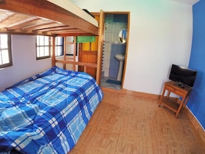 Twin Room | Blackout curtains, soundproofing, free WiFi, bed sheets - Olas Norte (Huanchaco)