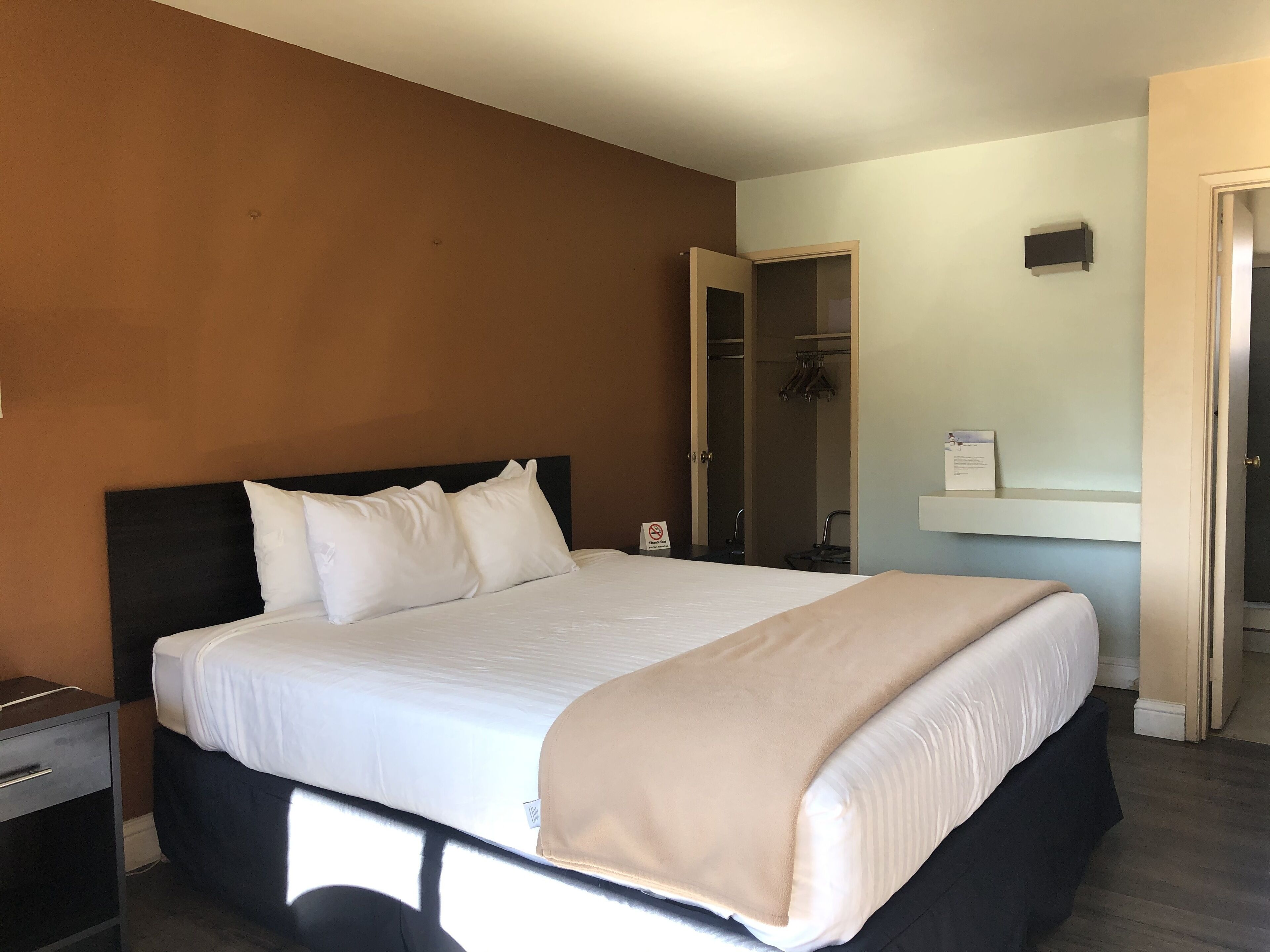 Photo - Hotel Elevation