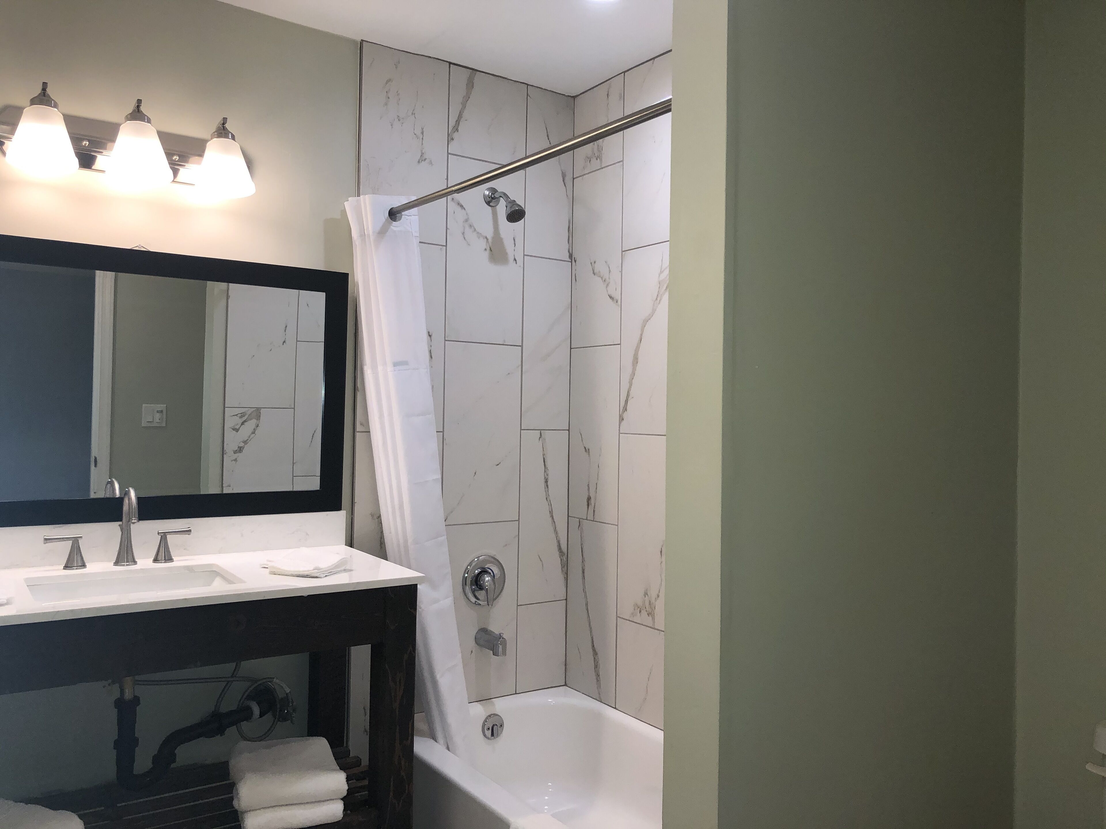 Photo - Hotel Elevation