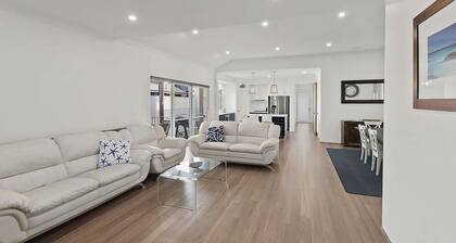 Vasse Manor - immaculately presented family home which is fully furnished in great location!