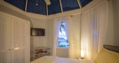 Penthouse 2 chambres, terrasse sur le toit - Douche extérieure - Paradise Found